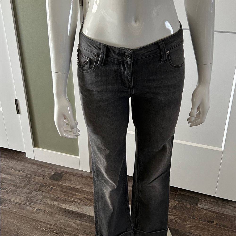 Authentic Burberry London Jeans - Picture 3 of 17